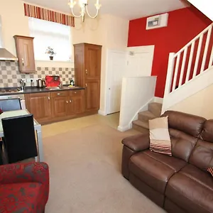 Commonhall - Centre - Over Two Floors Apartment